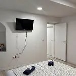 Apartman Nermin *