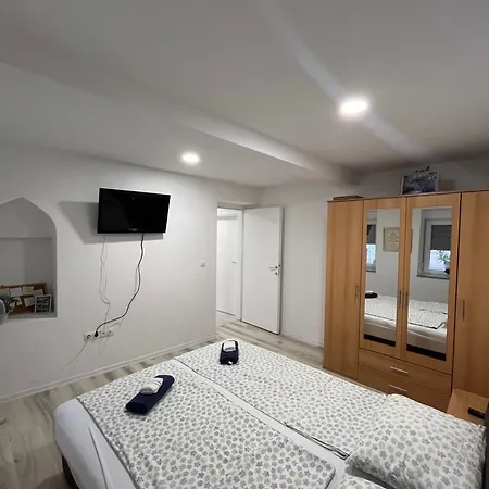 アパート Nermin *